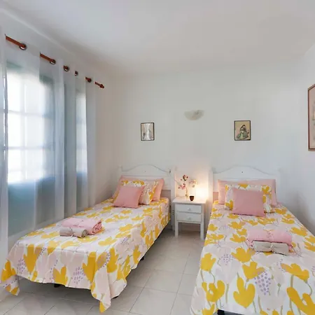 Paloma 14 بويرتو ذيل كارمين